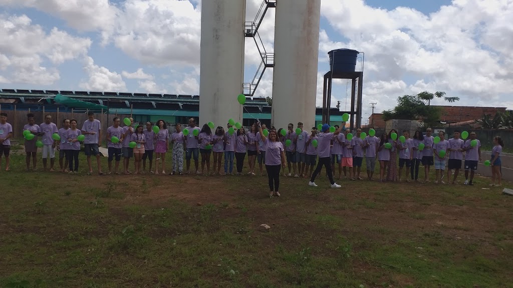 Participantes em área externa do Encontro dos Sonhos